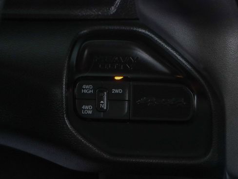 Used 2022 RAM 2500 Big Horn AWD/4WD image 22