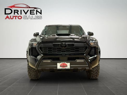 Used 2024 Toyota Tacoma TRD Sport image 8