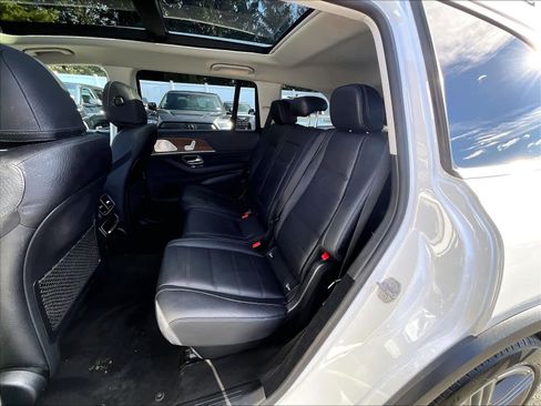 Used 2021 Mercedes-Benz GLS 450 4MATIC image 15