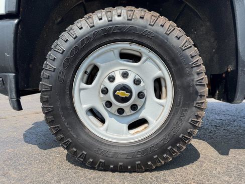 Used 2021 Chevrolet Silverado 2500 W/T w/ WT Convenience Package AWD/4WD image 13