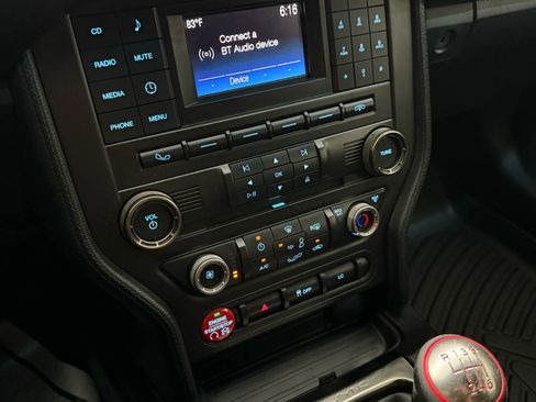 Used 2017 Ford Mustang Shelby GT350 image 20