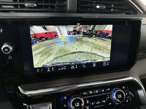 New 2026 GMC Sierra 1500 Denali w/ LPO, Black Badging Package AWD/4WD image 17