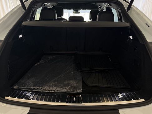 Certified 2025 Porsche Cayenne Coupe image 28