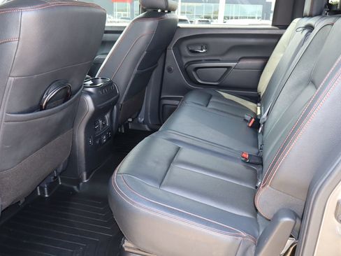 Used 2021 Nissan Titan PRO-4X w/ Pro-4x Convenience Package AWD/4WD image 6