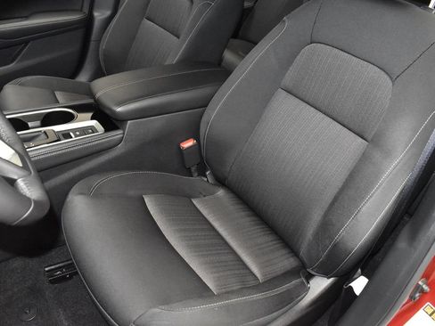 Used 2024 Nissan Altima 2.5 SV w/ SV Premium Package AWD/4WD image 15