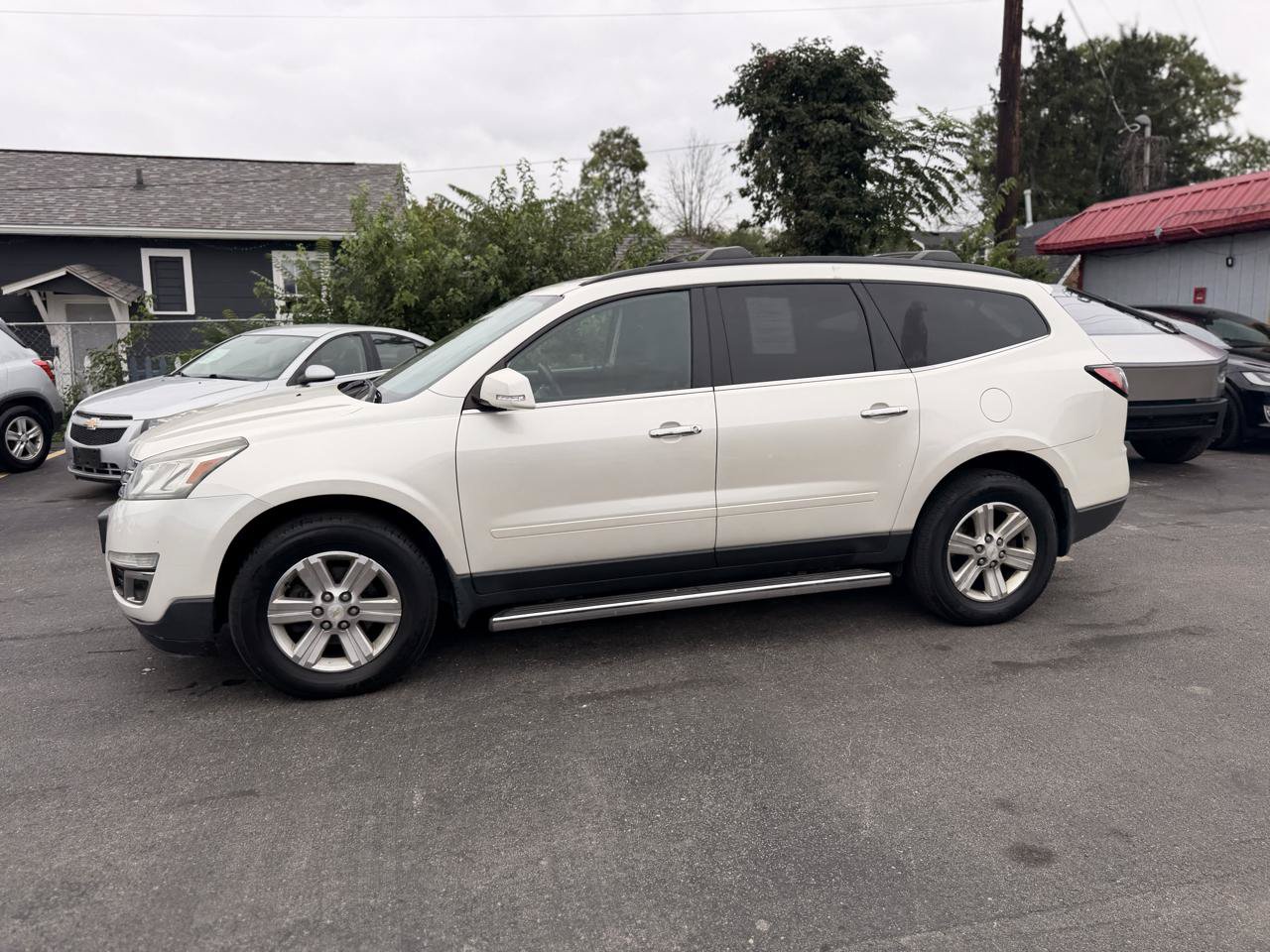 Used 2014 Chevrolet Traverse LT w/ LPO, 'HIT The Road' Package FWD image 23