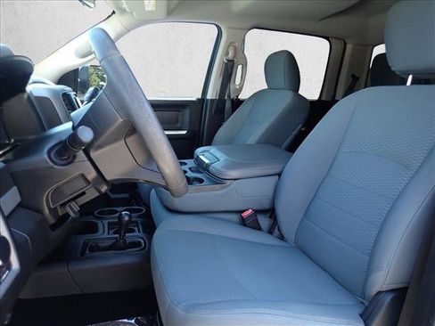 Used 2018 RAM 2500 Tradesman w/ Chrome Appearance Group AWD/4WD image 10