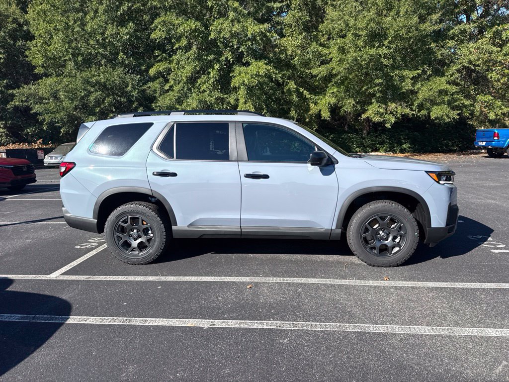 New 2026 Honda Pilot TrailSport image 2
