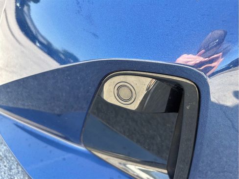 Used 2023 BMW 330i Sedan w/ Premium Package RWD image 14