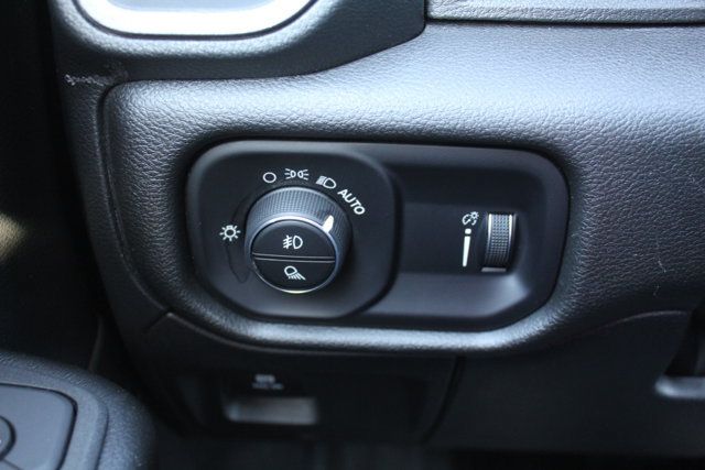 Used 2026 RAM 1500 Warlock AWD/4WD image 27