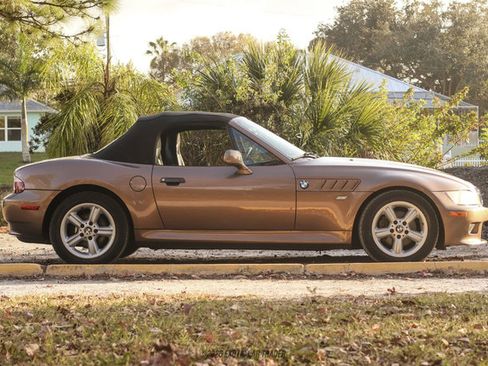 Used 2000 BMW Z3 2.5i image 18