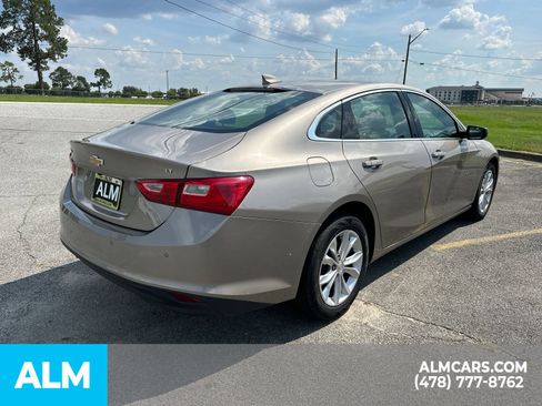 Used 2025 Chevrolet Malibu LT FWD image 5