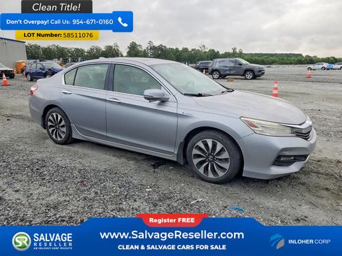 Used 2017 Honda Accord Touring image 5
