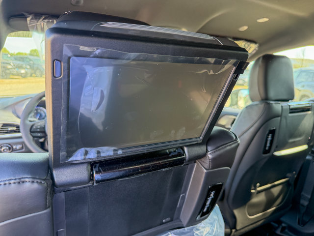 New 2026 Chrysler Pacifica Select AWD/4WD image 24