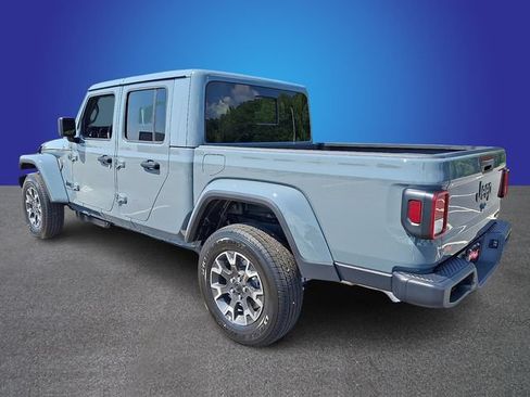 New 2026 Jeep Gladiator Sport AWD/4WD image 4