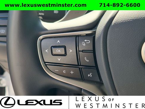 Used 2025 Lexus ES 300h w/ Premium Package FWD image 23