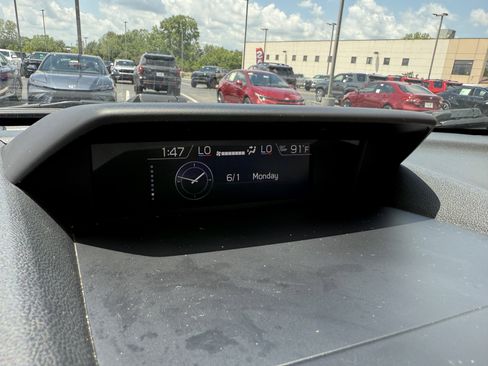 Used 2021 Subaru Forester Limited w/ Popular Package #3 AWD/4WD image 29
