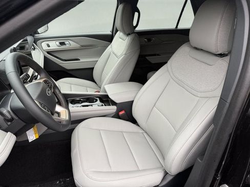 New 2027 Ford Explorer Active w/ Active Comfort Package AWD/4WD image 9