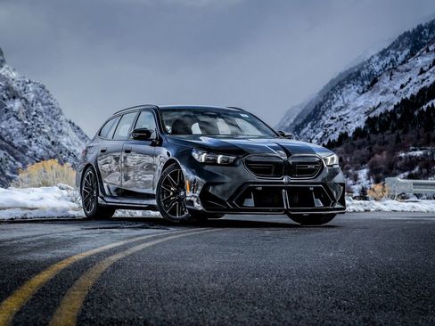 New 2026 BMW M5 Touring image 10