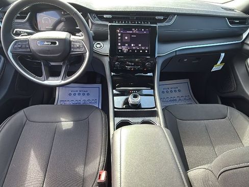 New 2025 Jeep Grand Cherokee Laredo X image 13