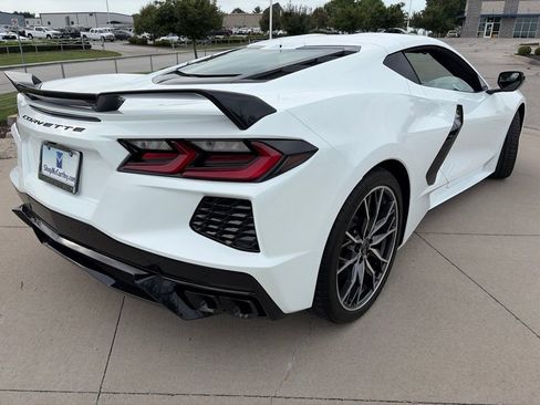 Used 2023 Chevrolet Corvette Stingray Preferred Cpe w/ Z51 Performance Package RWD image 22