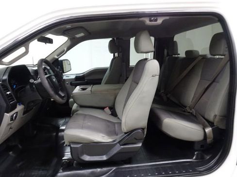 Used 2017 Ford F150 XL w/ Equipment Group 101A Mid image 31