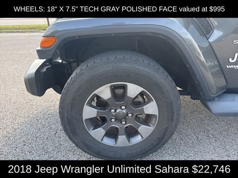Used 2018 Jeep Wrangler Unlimited Sahara AWD/4WD image 9