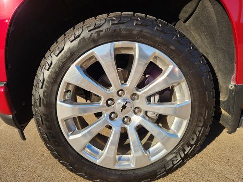 Used 2019 Chevrolet Silverado 1500 High Country image 11