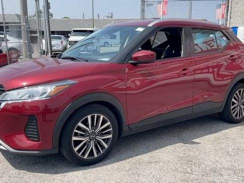 Used 2022 Nissan Kicks SV image 22