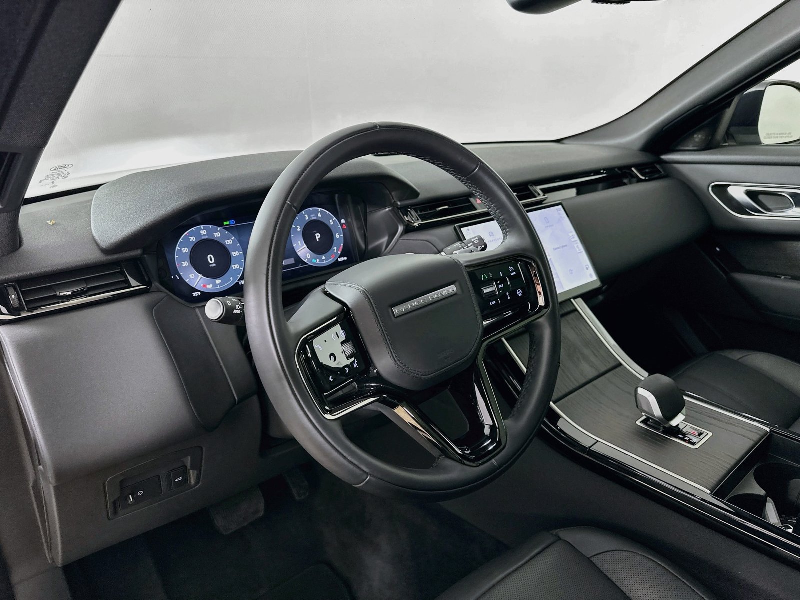 New 2026 Land Rover Range Rover Velar S AWD/4WD image 31