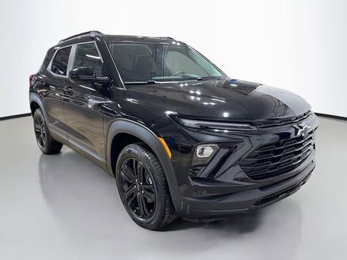 New 2026 Chevrolet TrailBlazer LT w/ Midnight Edition AWD/4WD image 5