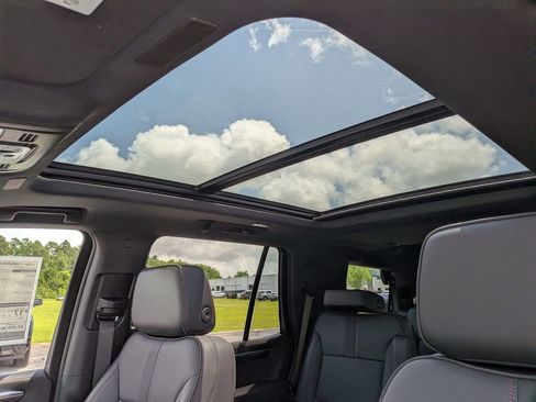 New 2026 Chevrolet Tahoe RST RWD image 16