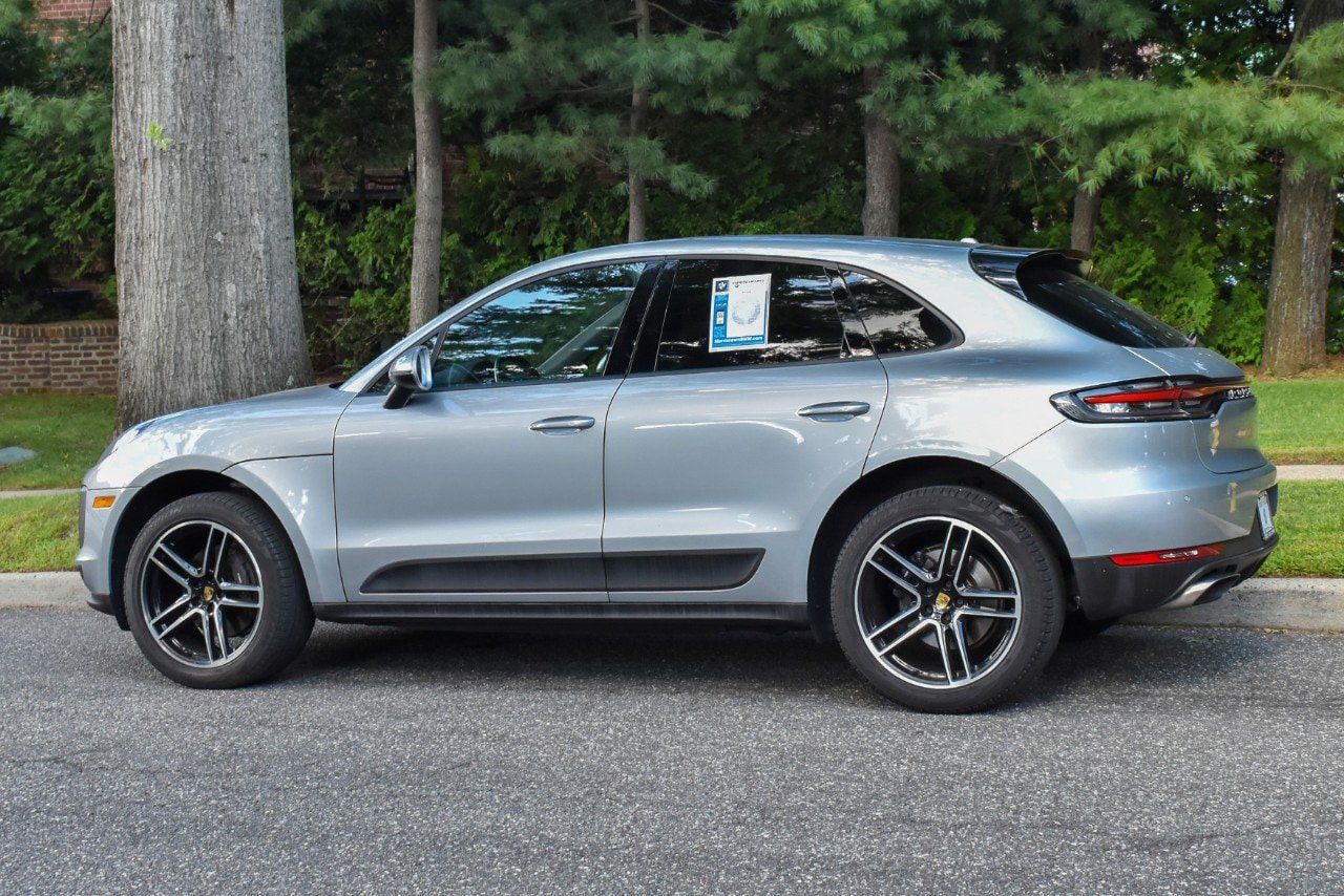 Used 2020 Porsche Macan AWD/4WD image 3