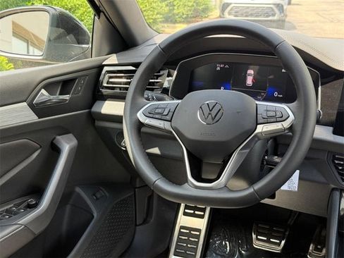 New 2025 Volkswagen Jetta Sport image 9