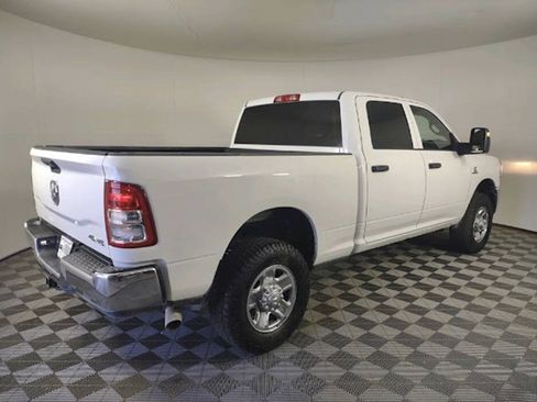 Used 2024 RAM 2500 Tradesman w/ Chrome Appearance Group AWD/4WD image 10