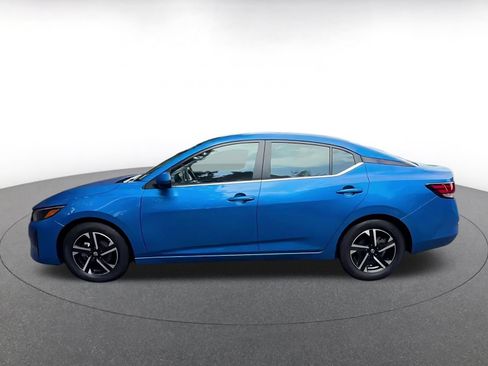 Used 2025 Nissan Sentra SV FWD image 9