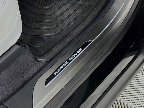 New 2026 Land Rover Range Rover Sport SE AWD/4WD image 32