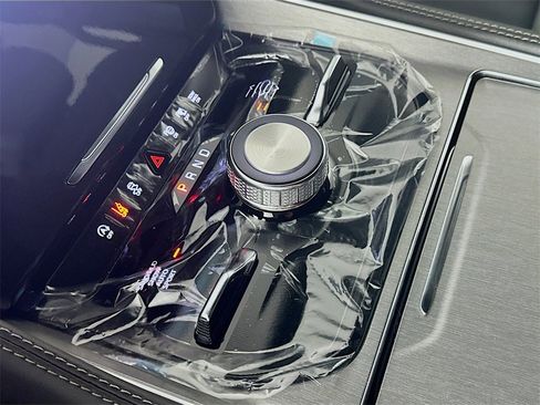 New 2025 Jeep Wagoneer L Series II w/ Convenience Group I image 12