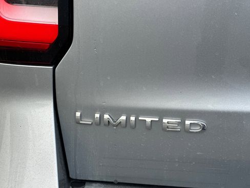 Used 2023 Ford Expedition Limited image 53