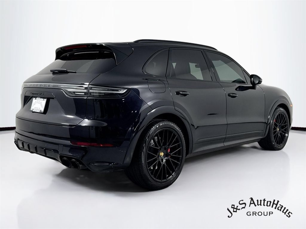 Used 2021 Porsche Cayenne GTS AWD/4WD image 7