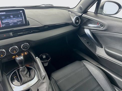 Used 2017 FIAT 124 Spider Lusso RWD image 22
