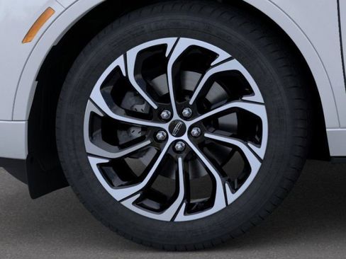 New 2026 Lincoln Nautilus Reserve image 19