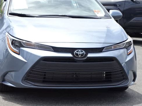 Used 2026 Toyota Corolla LE FWD image 4