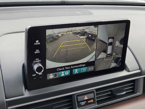 Certified 2024 Honda Pilot Elite image 17