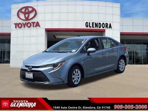 Used 2026 Toyota Corolla LE FWD image 5
