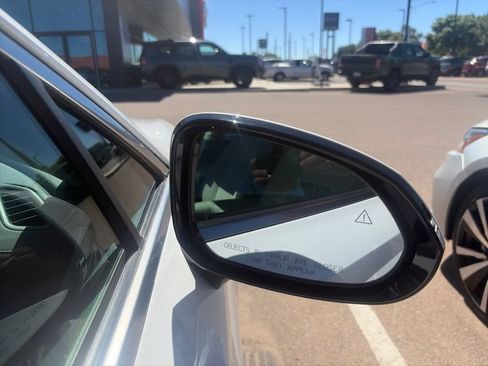Used 2024 Hyundai Sonata SEL FWD image 38