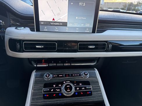 Used 2022 Lincoln Aviator Black Label Grand Touring w/ Class IV Trailer Tow Package image 13