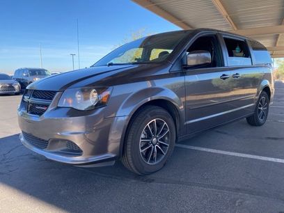 Used 2017 Dodge Grand Caravan SE