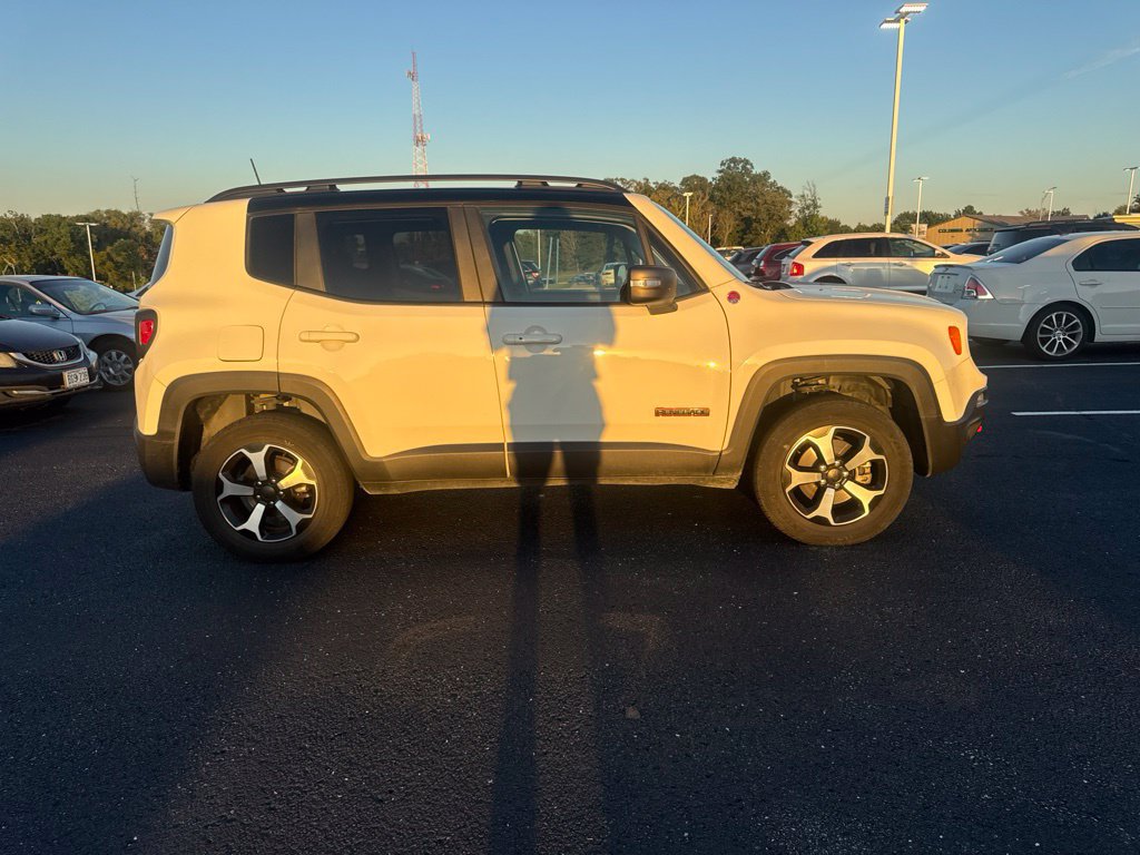 Used 2021 Jeep Renegade Trailhawk AWD/4WD image 19