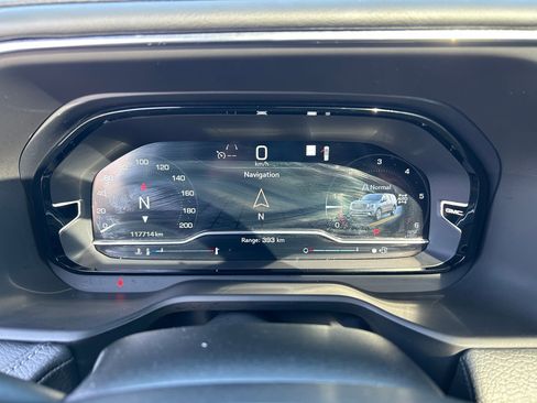 Used 2022 GMC Yukon Denali image 15